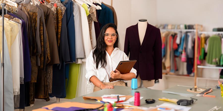 How Fashion Managers Stay Ahead of Trends